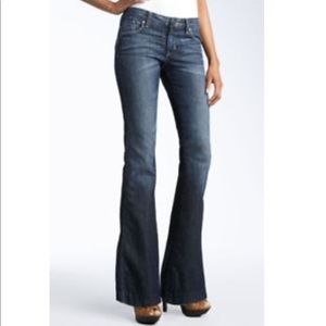 {Dylan George} Cara Blue Jeans